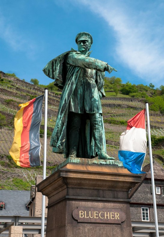 Bl&uuml;cher | &copy; Schierle_FS-Medien