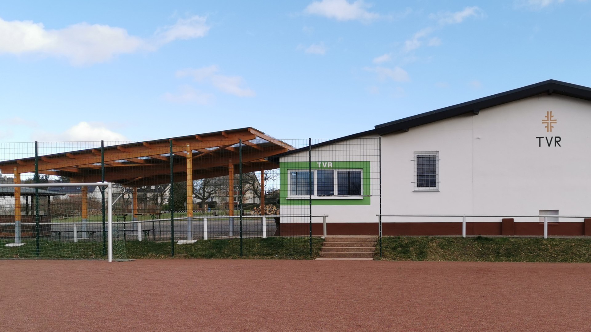 mit Vordach Turnhalle mit Vordach Turnhalle