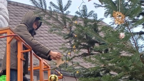 Weihnachtsbaumschm&uuml;cken1