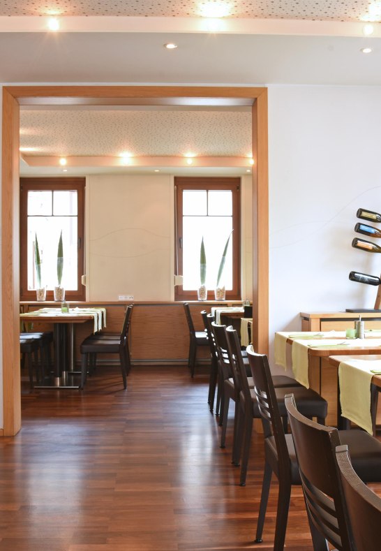 Restaurant neu 2 | &copy; Edgar Kirdorf