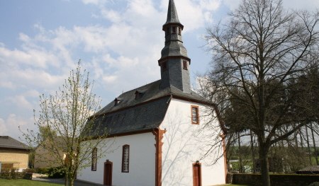Ev. Kirche Niederwallmenach